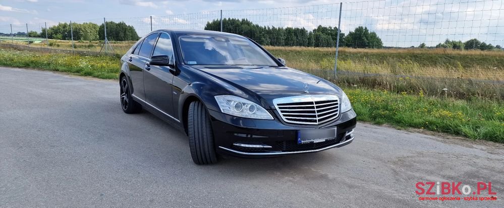 2010' Mercedes-Benz S-Class photo #6