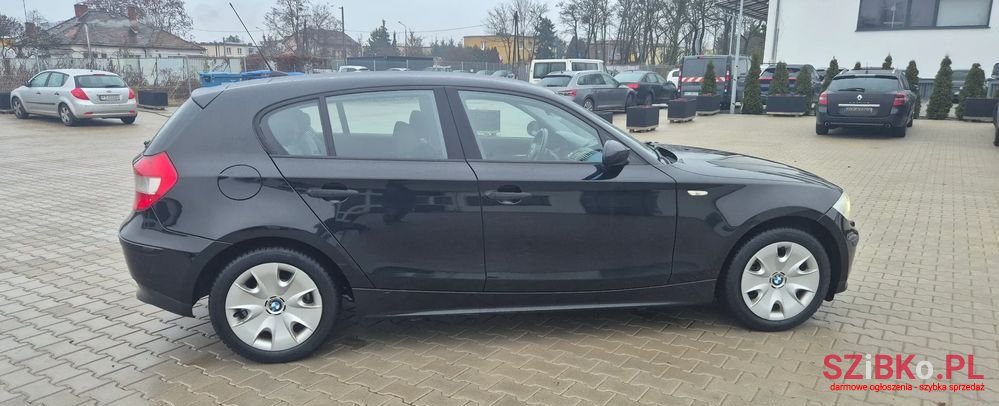 2006' BMW 1 Series photo #4