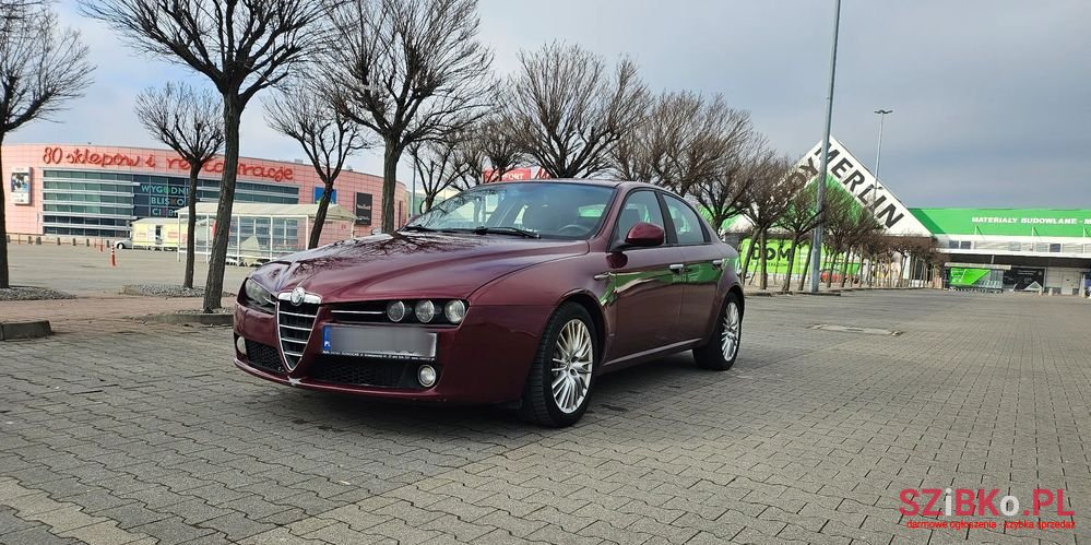 2009' Alfa Romeo 159 photo #2