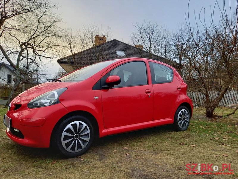 2008' Toyota Aygo photo #1