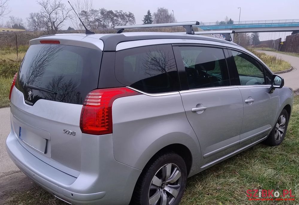 2016' Peugeot 5008 photo #4