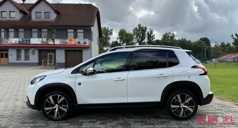 2018' Peugeot 2008 Puretech photo #6