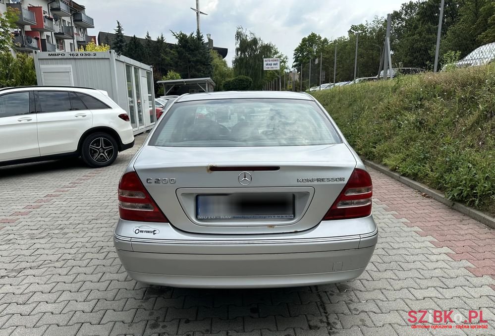 2002' Mercedes-Benz C-Class photo #4