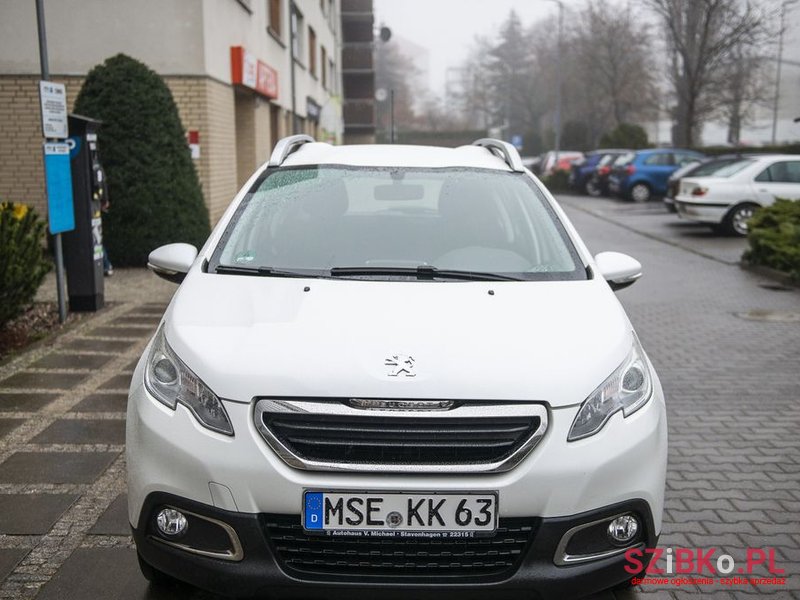 2013' Peugeot 2008 photo #1