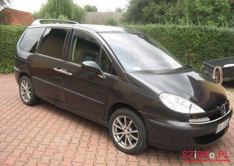 2004' Peugeot 807 photo #1