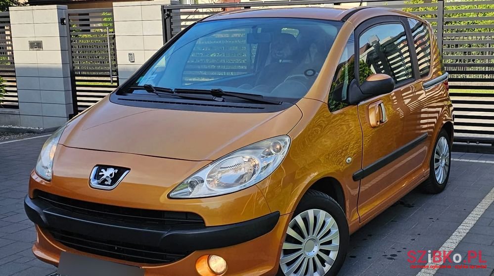 2006' Peugeot 1007 1.4 Hdi Happy photo #3