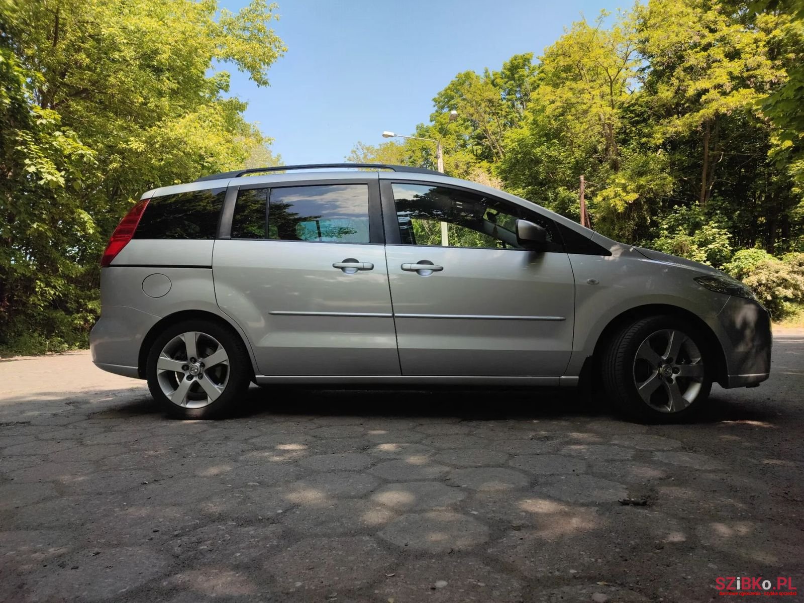 2007' Mazda 5 photo #3