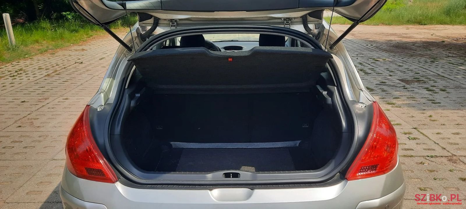 2009' Peugeot 308 photo #6