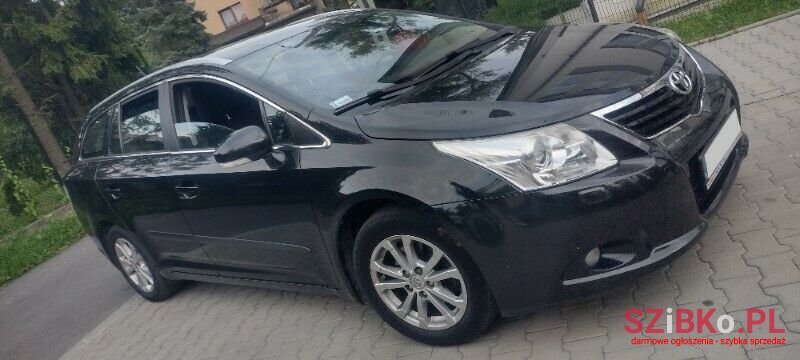 2009' Toyota Avensis photo #1