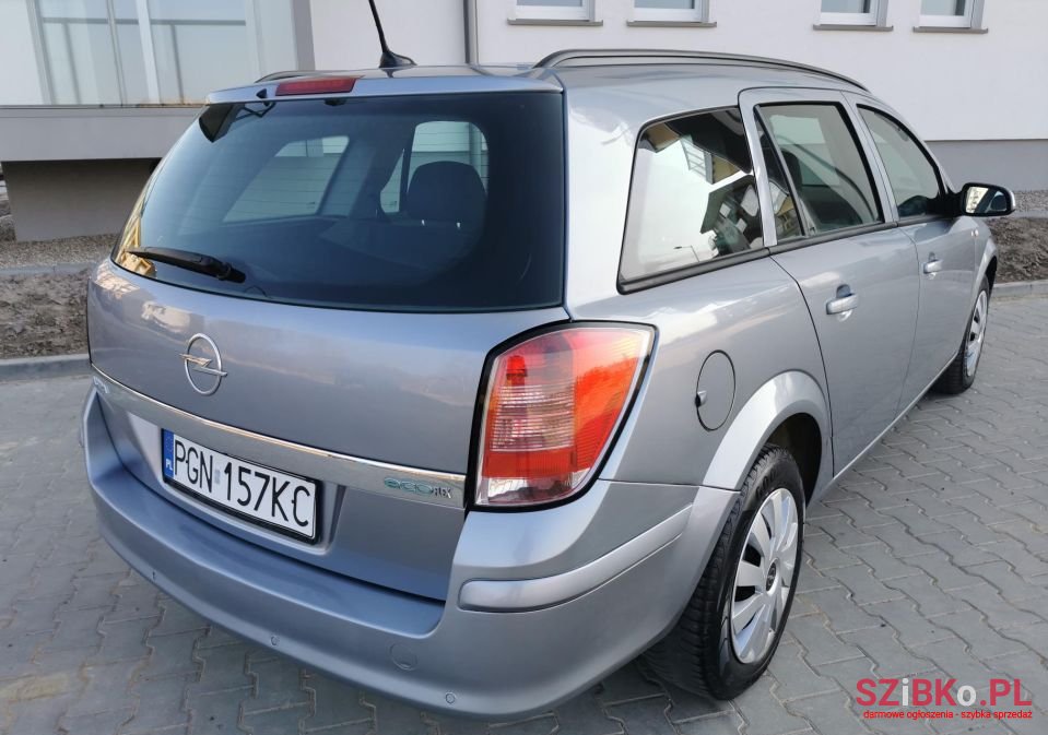 2009' Opel Astra photo #2