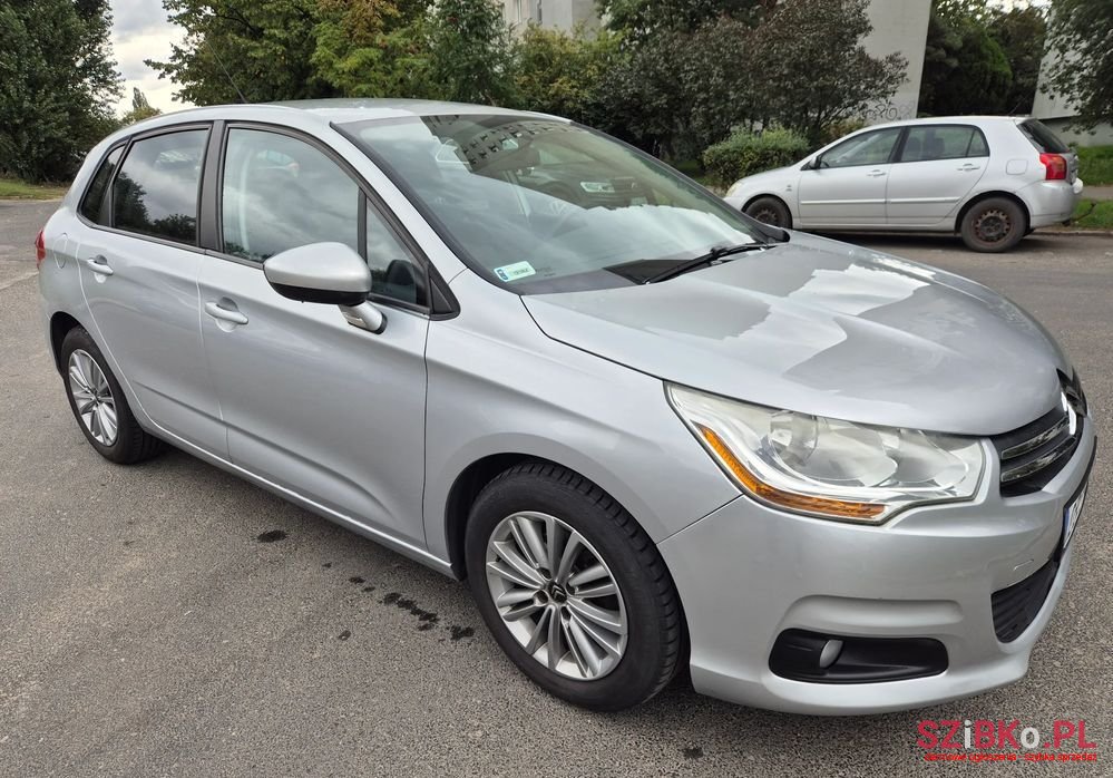 2011' Citroen C4 1.6 Vti Impress photo #2