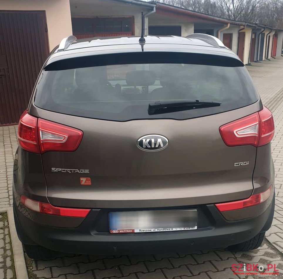 2013' Kia Sportage 1.7 Crdi M 2Wd photo #2