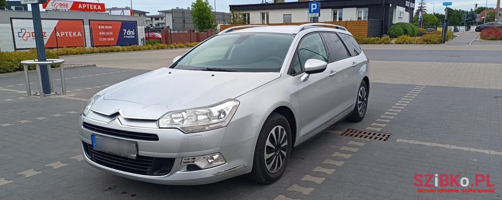 2010' Citroen C5 photo #2