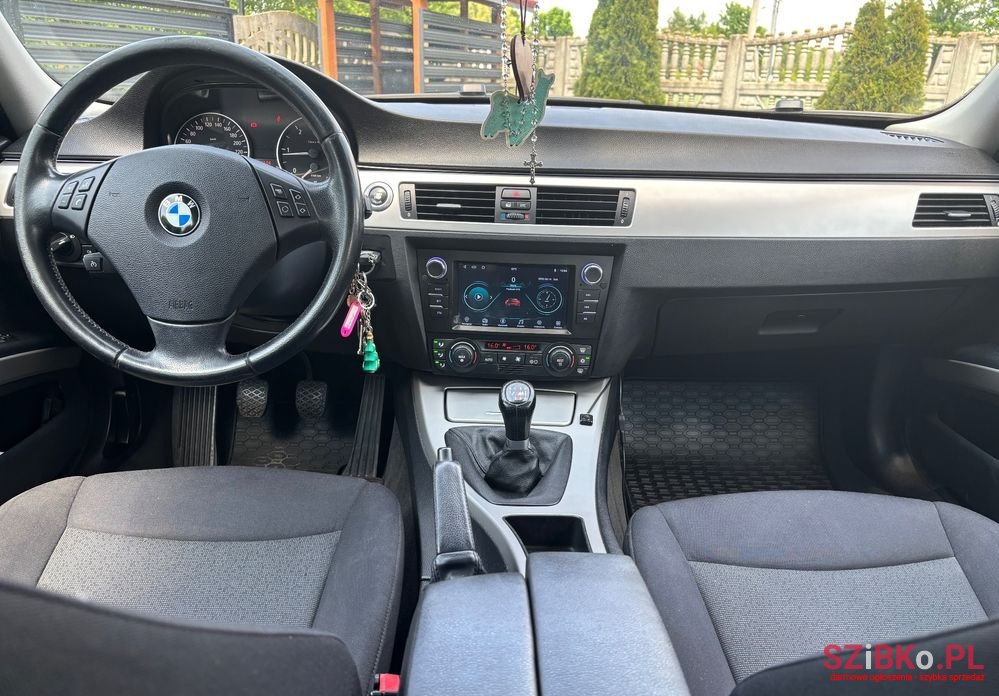 2006' BMW 3 Series 318D photo #5