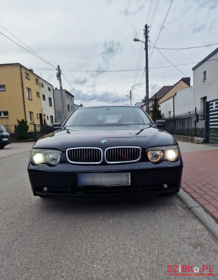 2002' BMW 7 Series 735I photo #2
