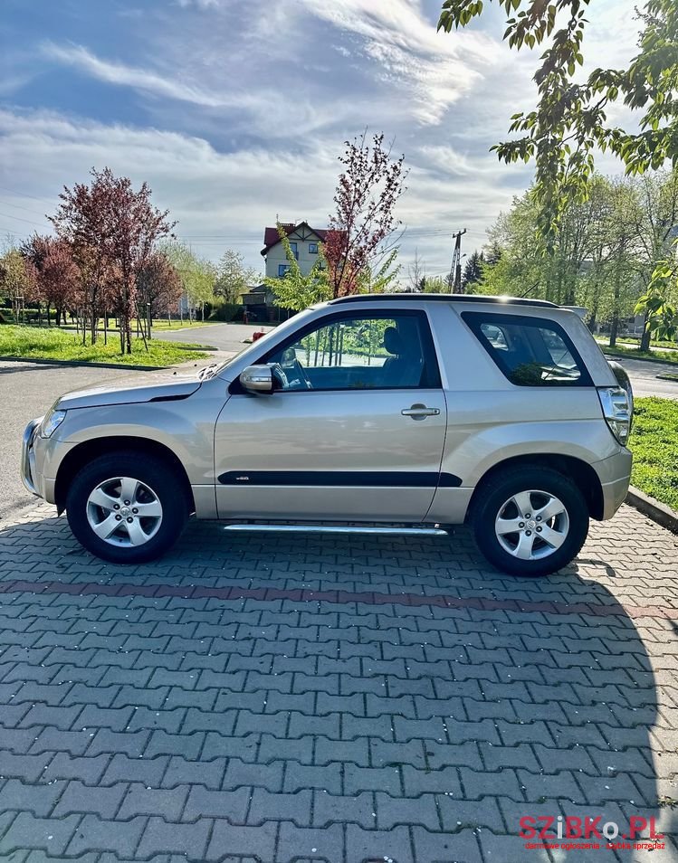 2011' Suzuki Grand Vitara photo #4