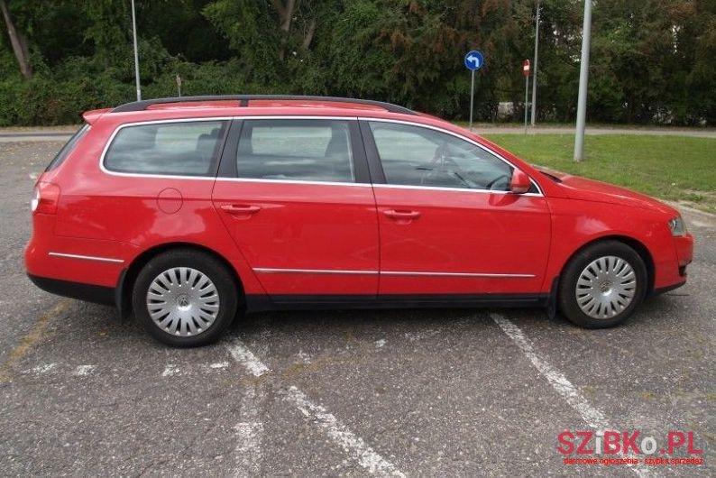 2009' Volkswagen Passat photo #1