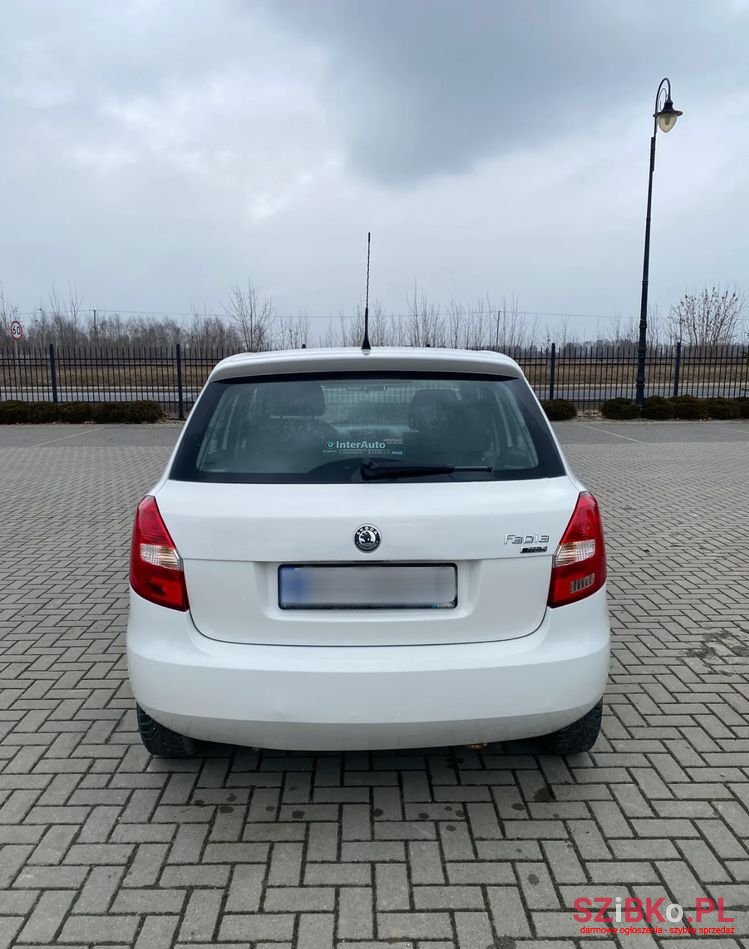 2009' Skoda Fabia 1.4 Tdi Classic photo #4