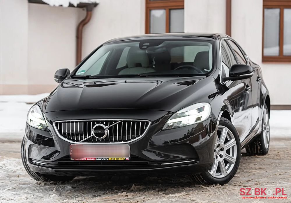 2018' Volvo V40 D2 Inscription photo #5