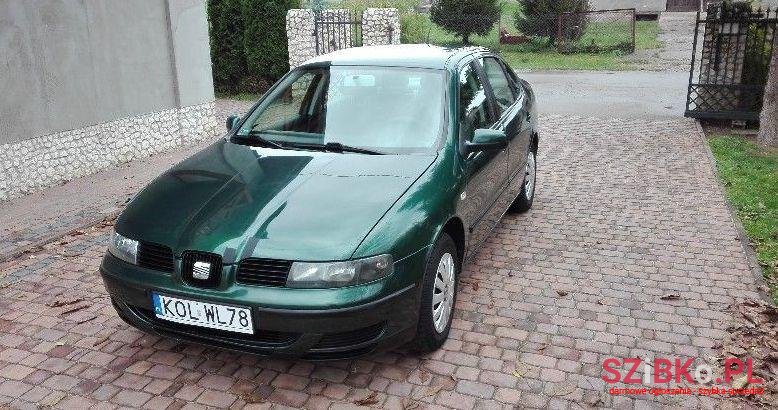 2001' SEAT Toledo photo #2