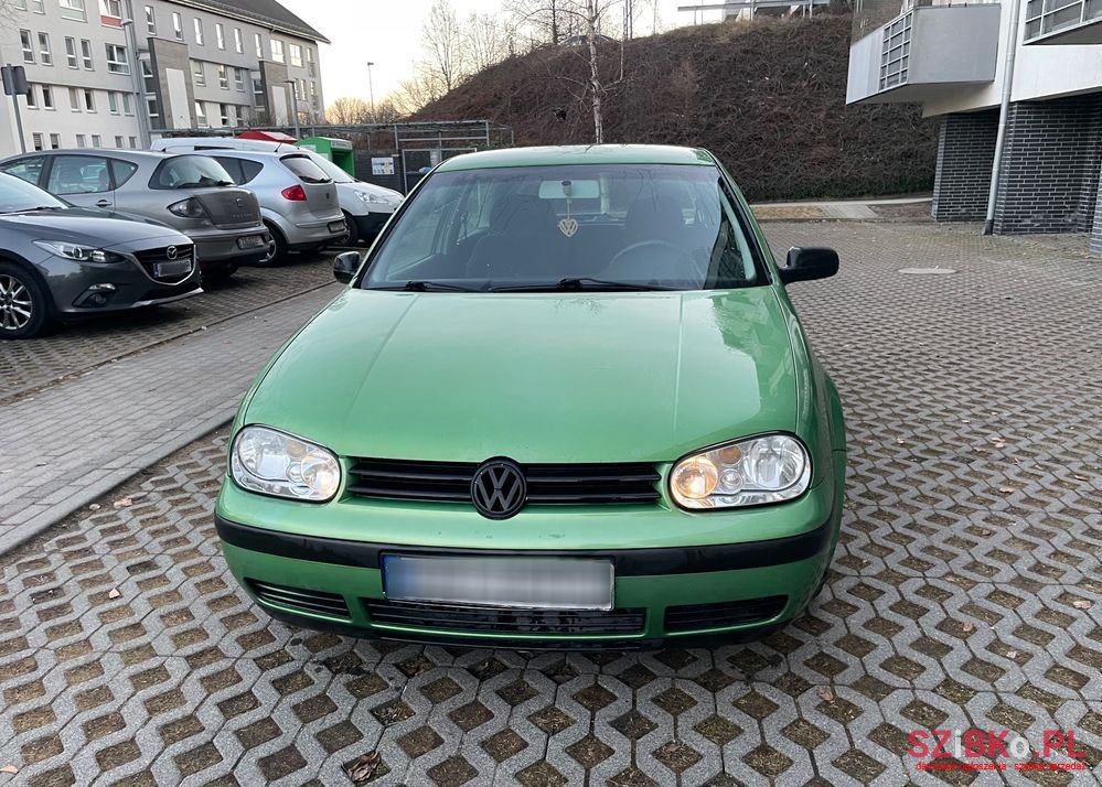 2000' Volkswagen Golf photo #3