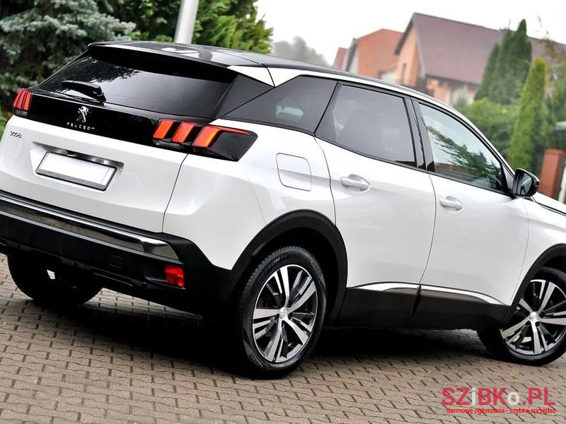 2022' Peugeot 3008 photo #5