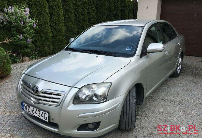 2008' Toyota Avensis photo #1