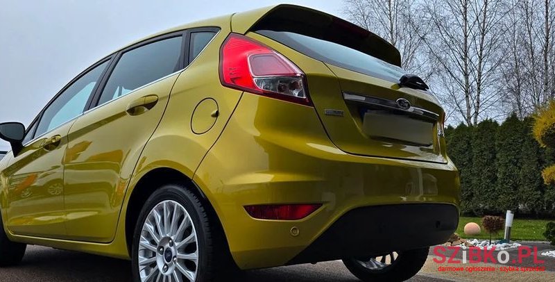 2013' Ford Fiesta photo #3
