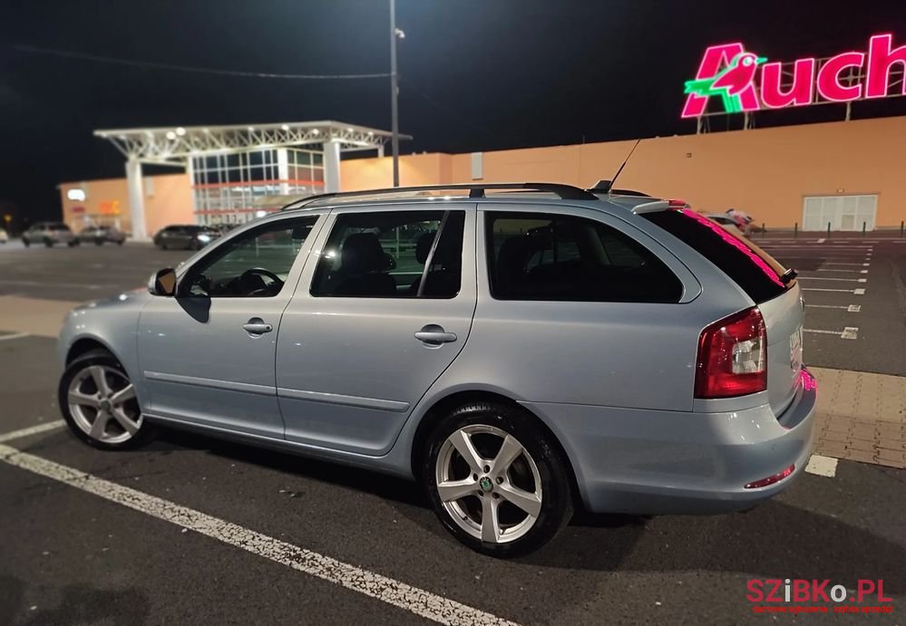 2009' Skoda Octavia Combi photo #6