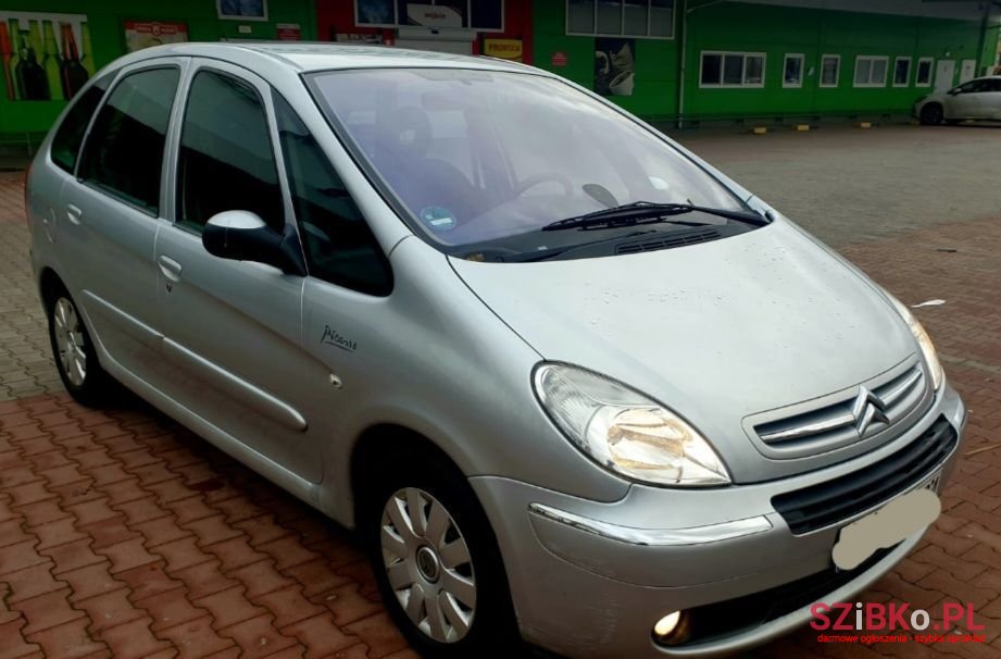 2005' Citroen Xsara Picasso photo #2
