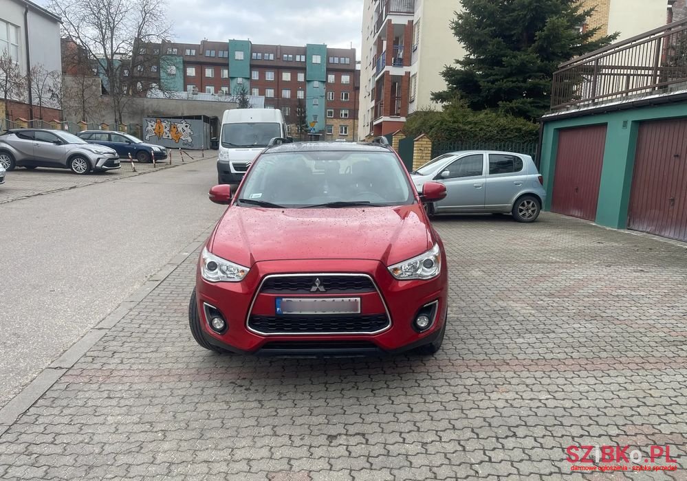 2015' Mitsubishi ASX photo #2