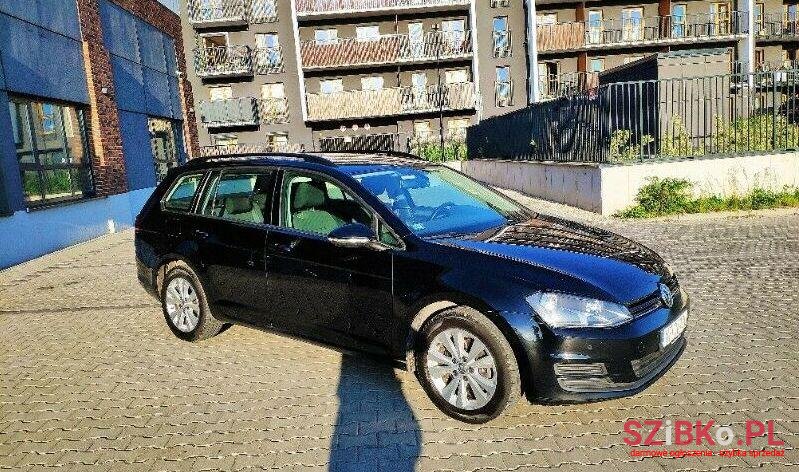 2015' Volkswagen Golf photo #1