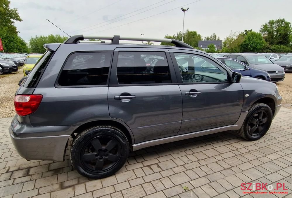 2007' Mitsubishi Outlander 2.0 Comfort photo #5