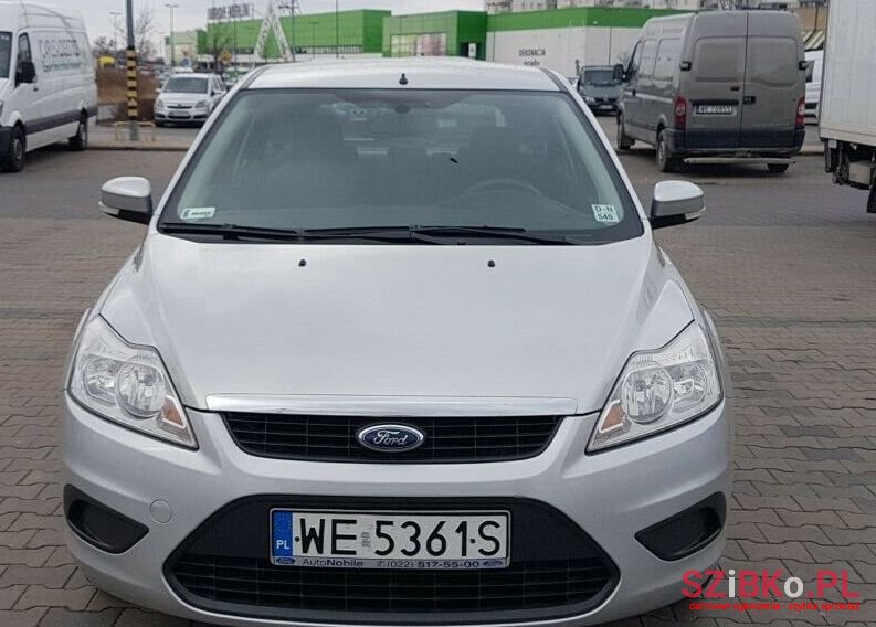 2009' Ford Focus photo #1