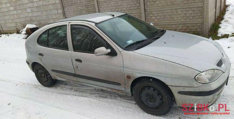 2000' Renault Megane photo #1