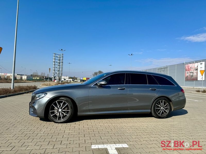 2017' Mercedes-Benz E-Class photo #4