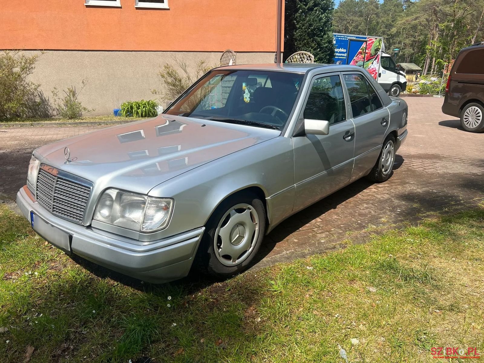 1994' Mercedes-Benz E-Class photo #1