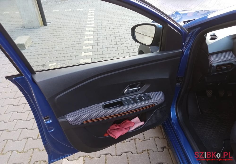 2022' Dacia Sandero photo #3