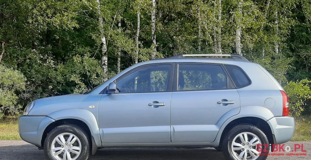 2010' Hyundai Tucson photo #4