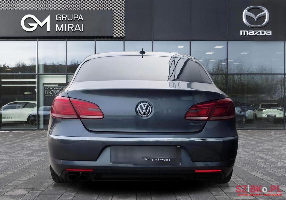 2012' Volkswagen Passat photo #4