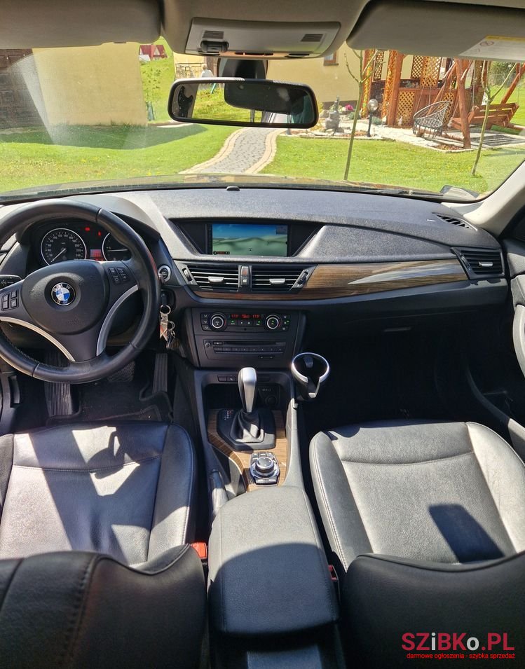 2011' BMW X1 Xdrive23D photo #5