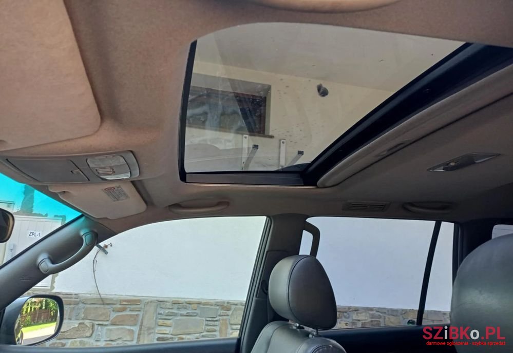 2007' Toyota Land Cruiser photo #6