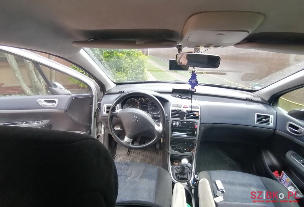 2001' Peugeot 307 2.0 Hdi photo #1