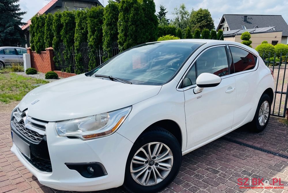 2014' Citroen DS4 Vti 120 Chic photo #1