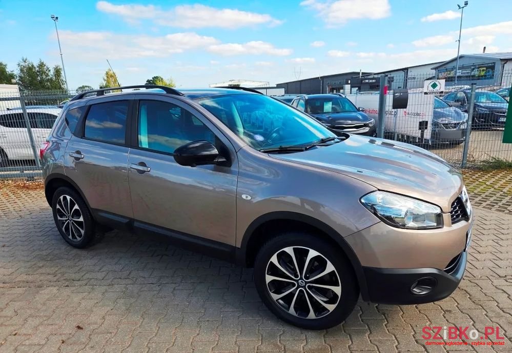 2013' Nissan Qashqai 1.6 Tekna photo #5