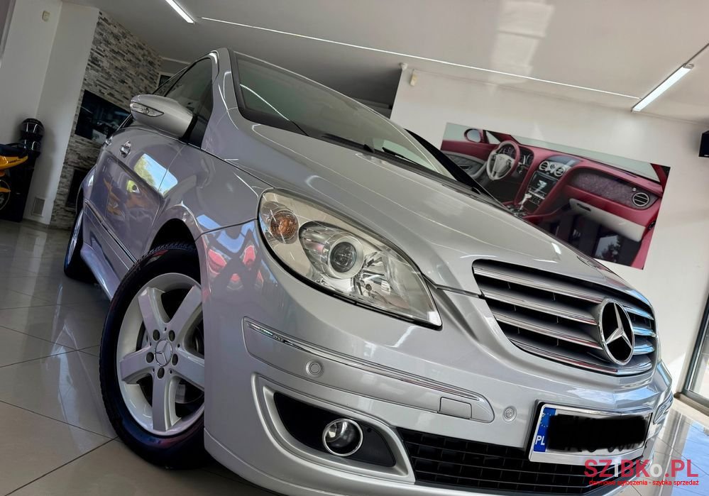 2008' Mercedes-Benz B-Class 200 Cdi photo #2