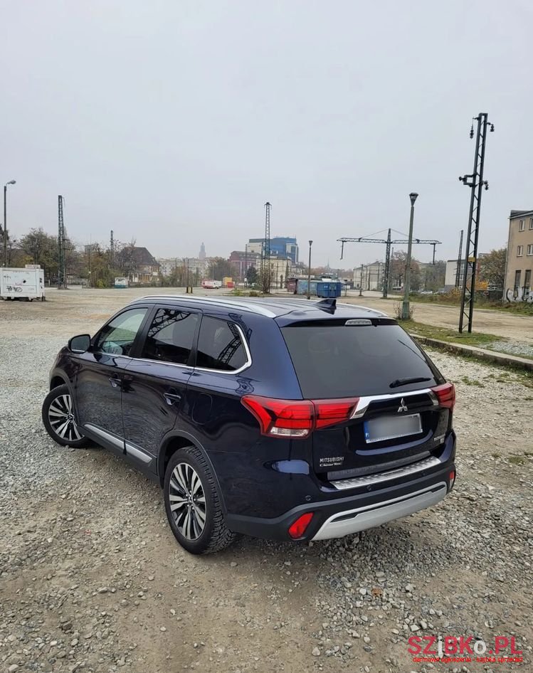 2018' Mitsubishi Outlander photo #5