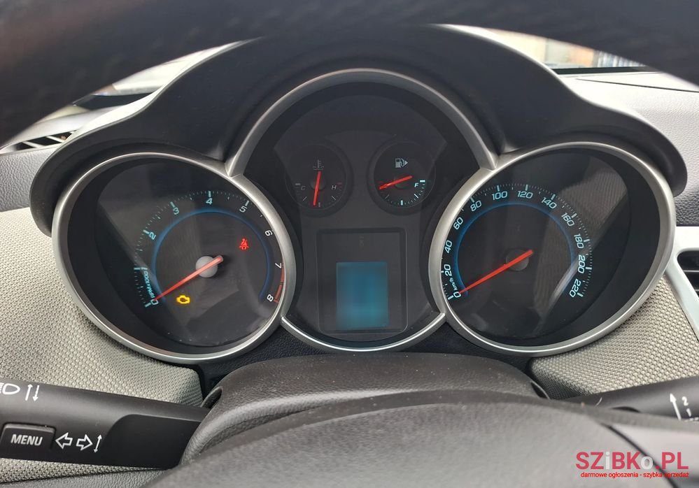 2011' Chevrolet Cruze 1.6 Ls photo #3