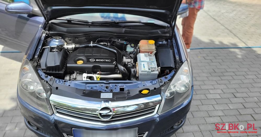 2007' Opel Astra Iii 1.7 Cdti Elegance photo #4