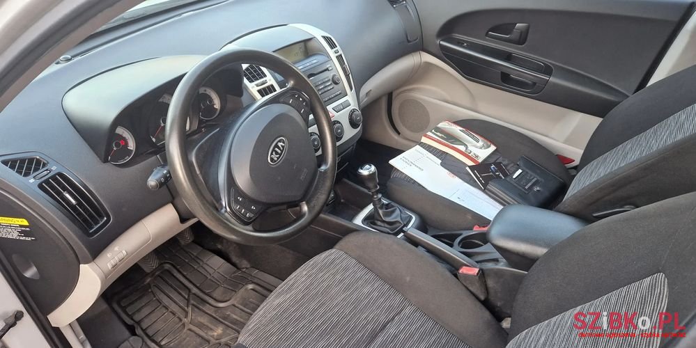 2008' Kia Ceed photo #4